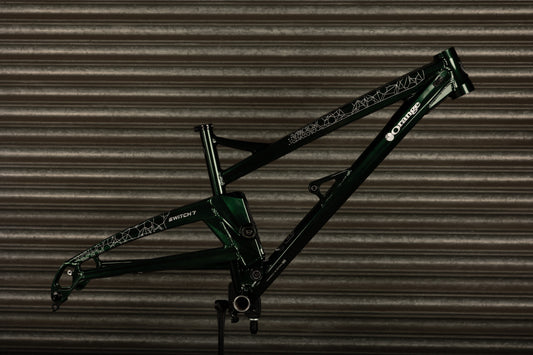 2022 Switch 7 Frame British Racing Green LARGE