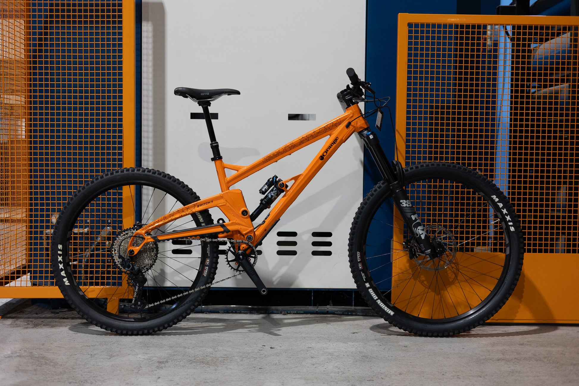 2022 Switch 7 Pro (EX-DEMO) - Orange Bikes