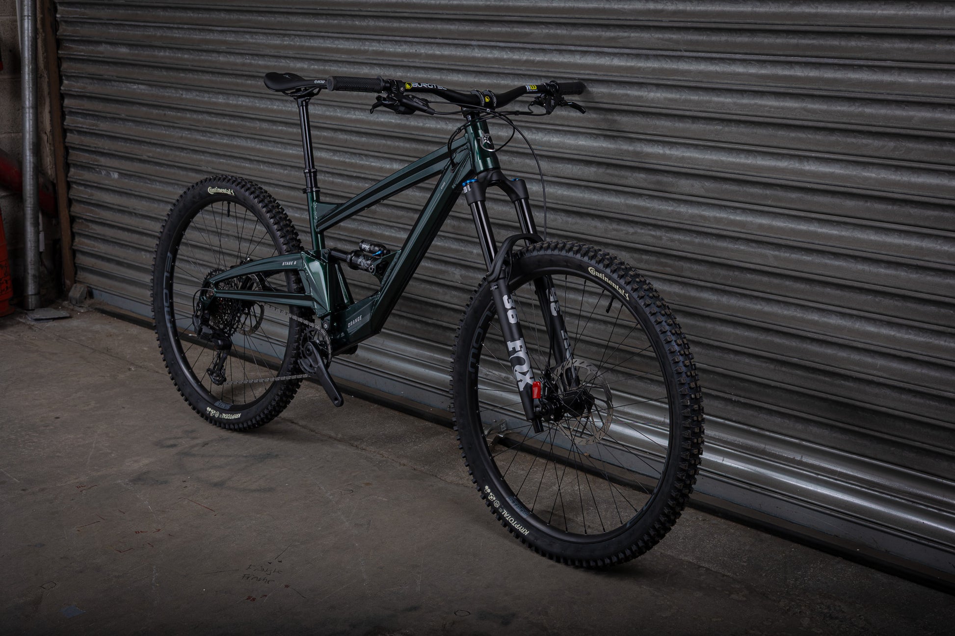 2026 Stage 6 Pro - Orange Bikes