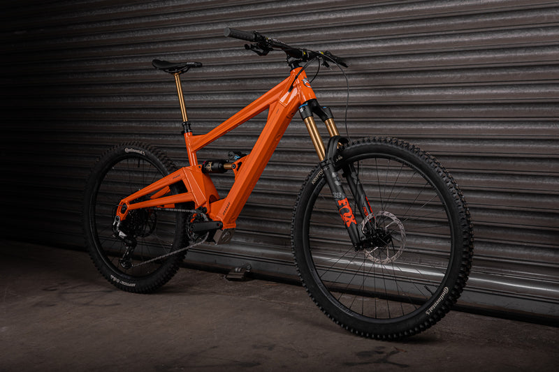 Phase Avinox Factory - Orange Bikes