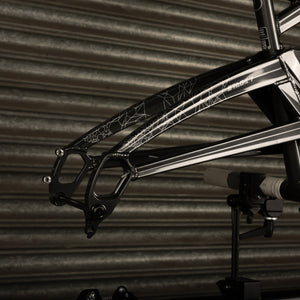 Stage 7 Frame Charcoal Grtey 2024 Medium