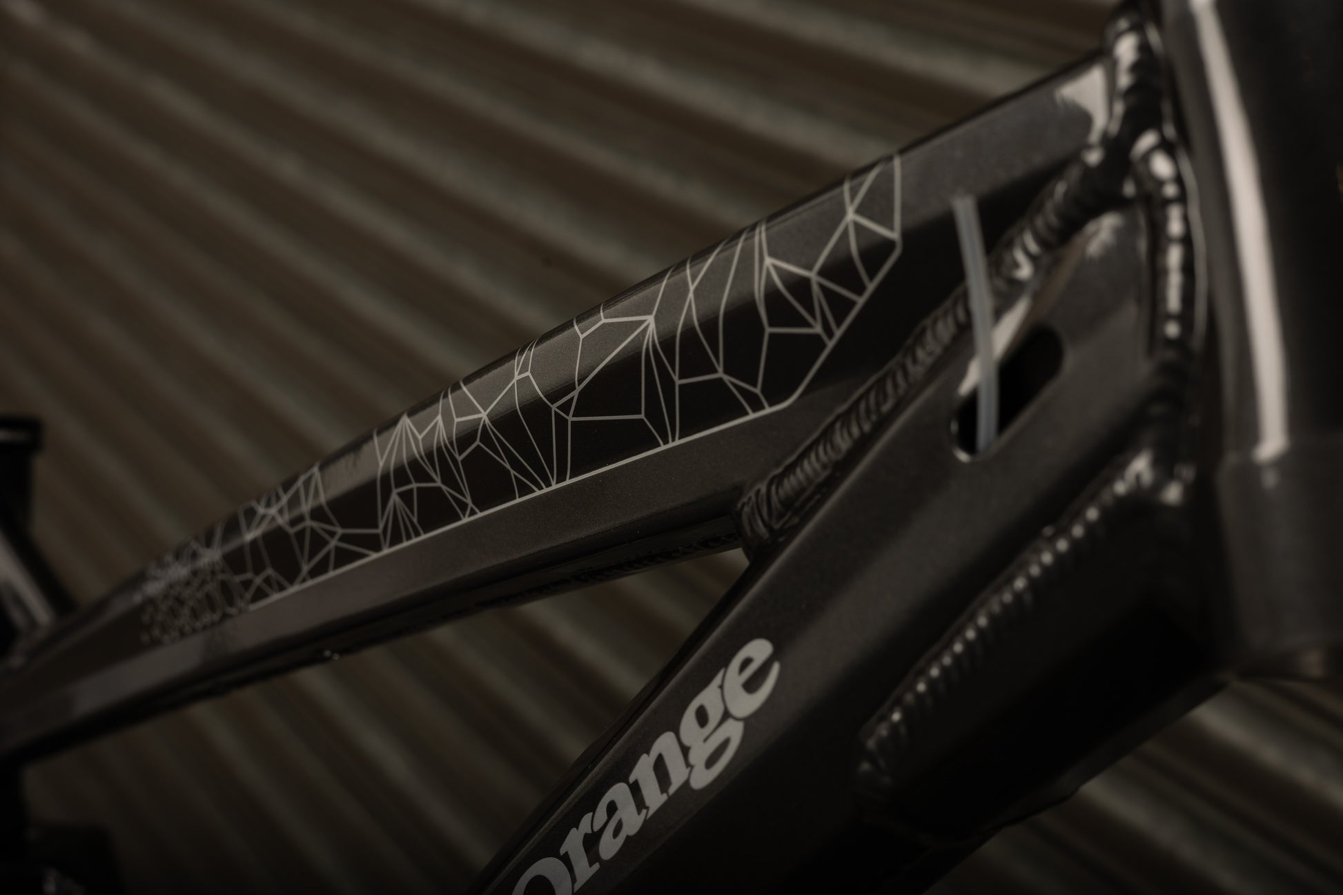 Stage 7 Frame Charcoal Grtey 2024 Medium