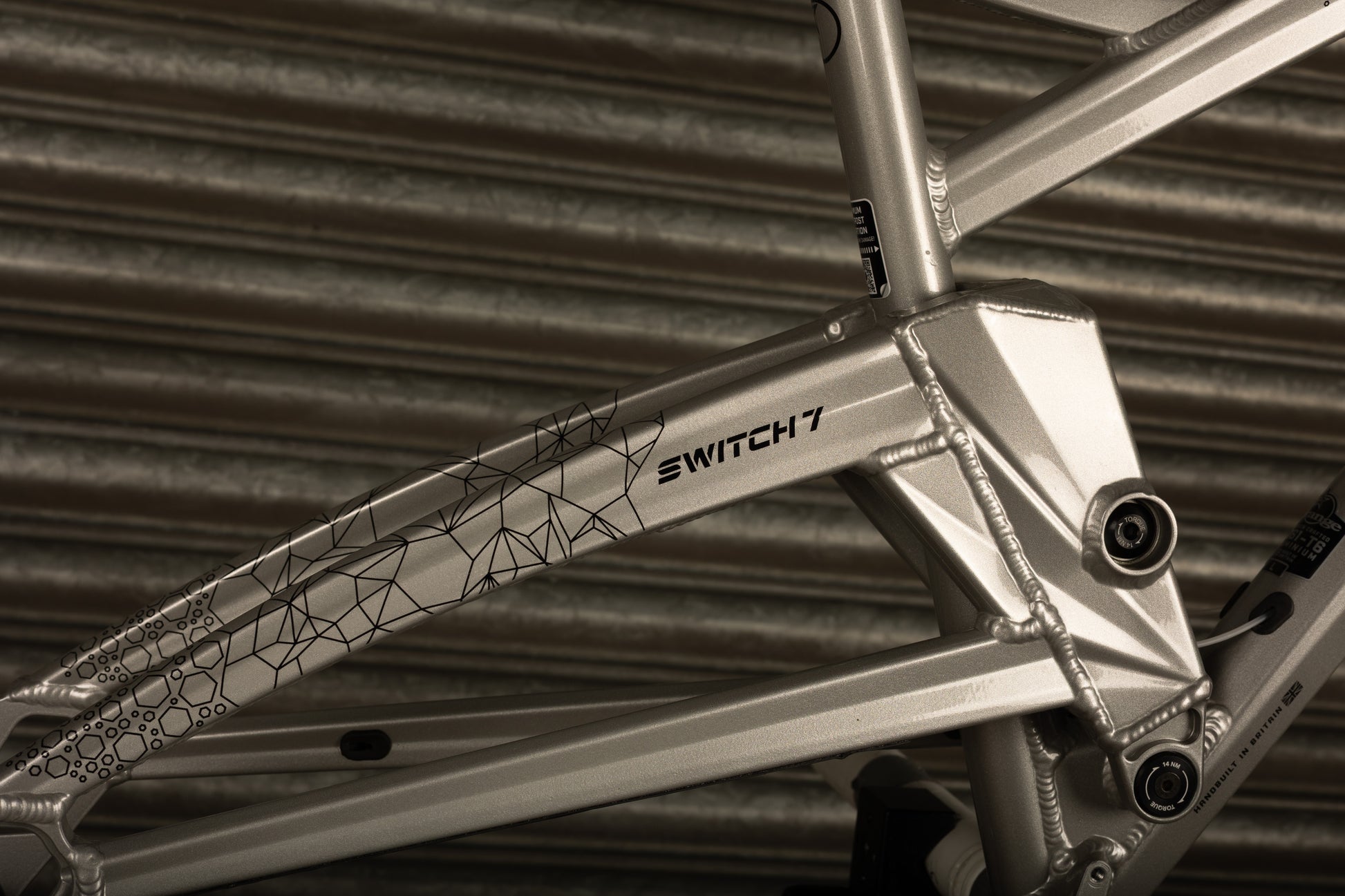 2022 Switch 7 Frame Silver Treasure MEDIUM