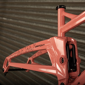2022 Switch 7 Frame Angel Delight MEDIUM