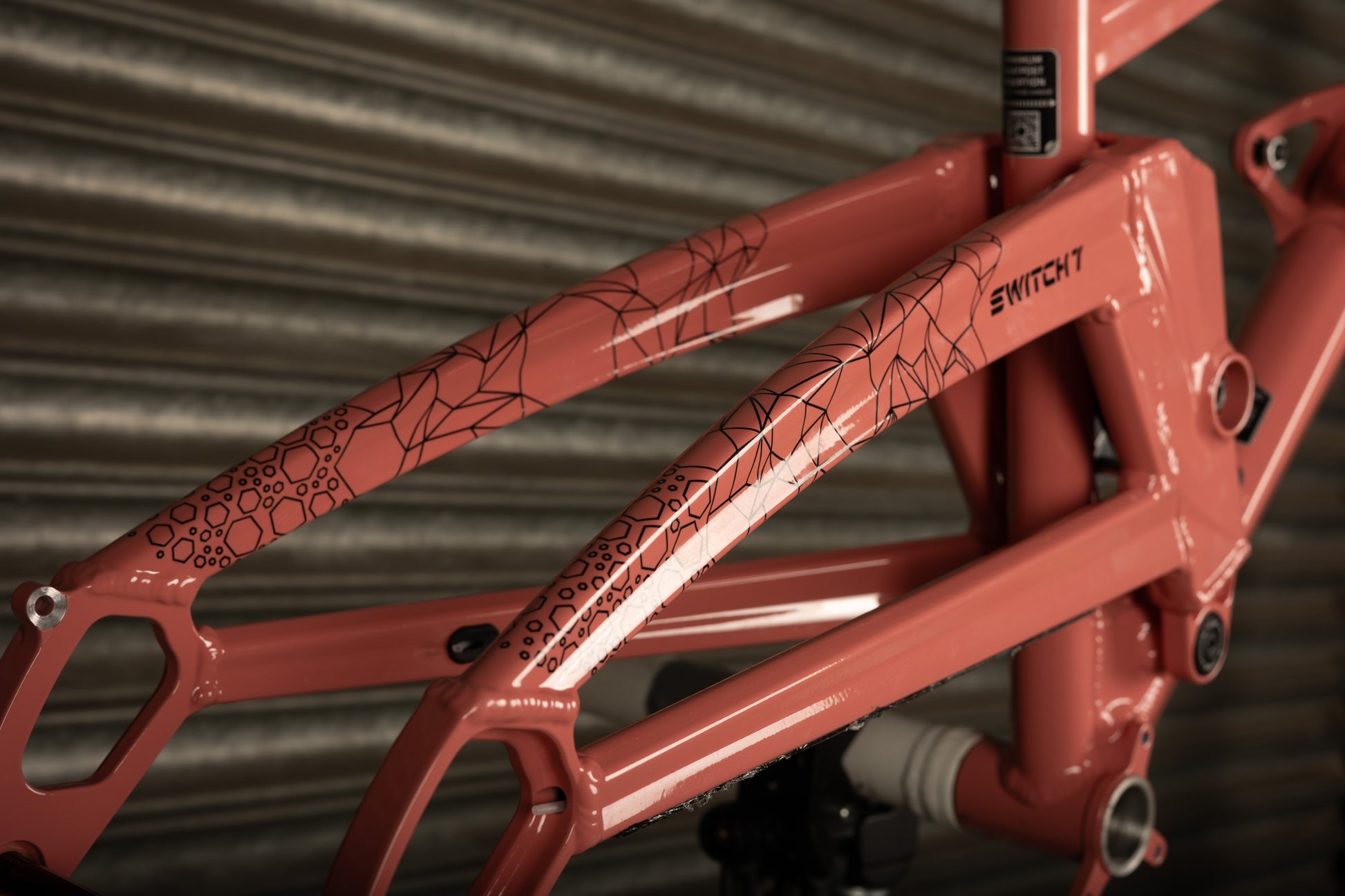 2022 Switch 7 Frame Angel Delight MEDIUM