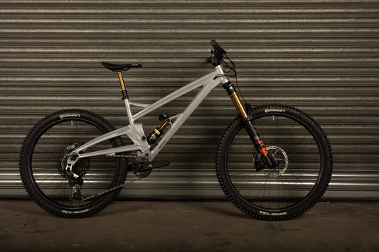 Switch 7 Factory Silver Shadow LARGE 2026