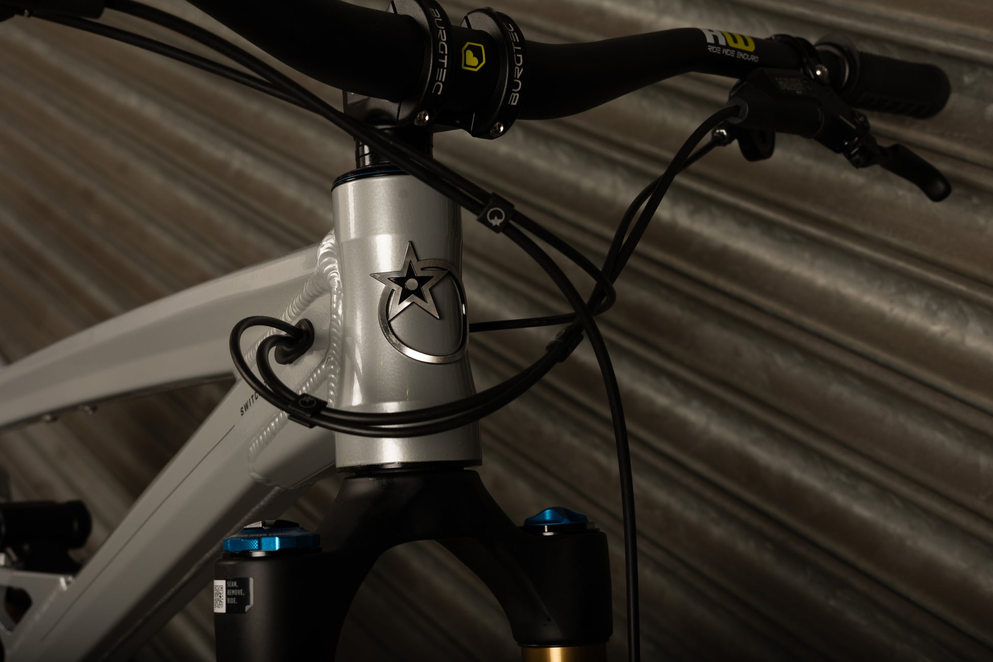Switch 7 Factory Silver Shadow LARGE 2026
