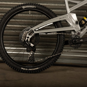 Switch 7 Factory Silver Shadow LARGE 2026