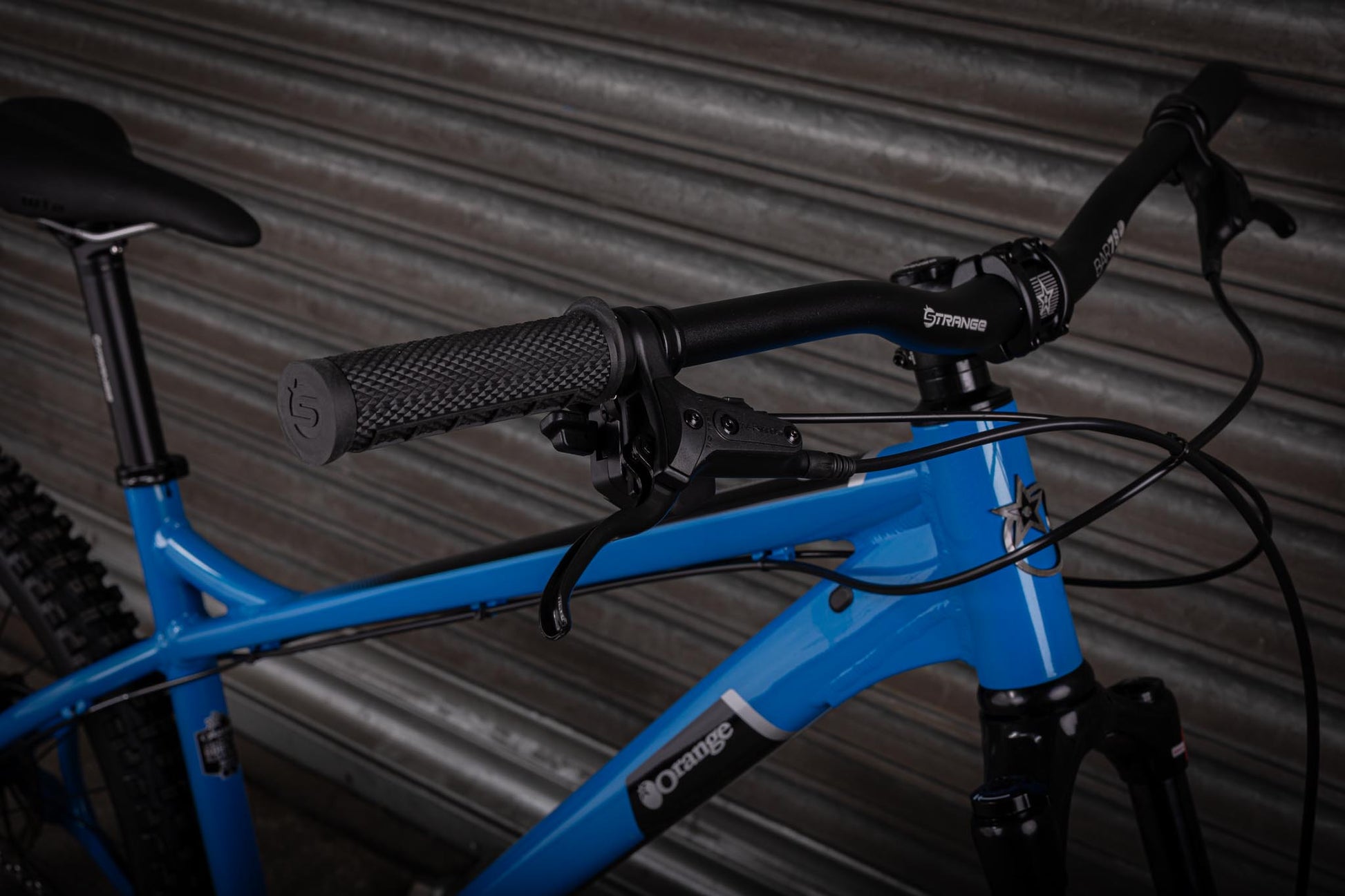 Clockwork BASE 27.5 - Orange Bikes