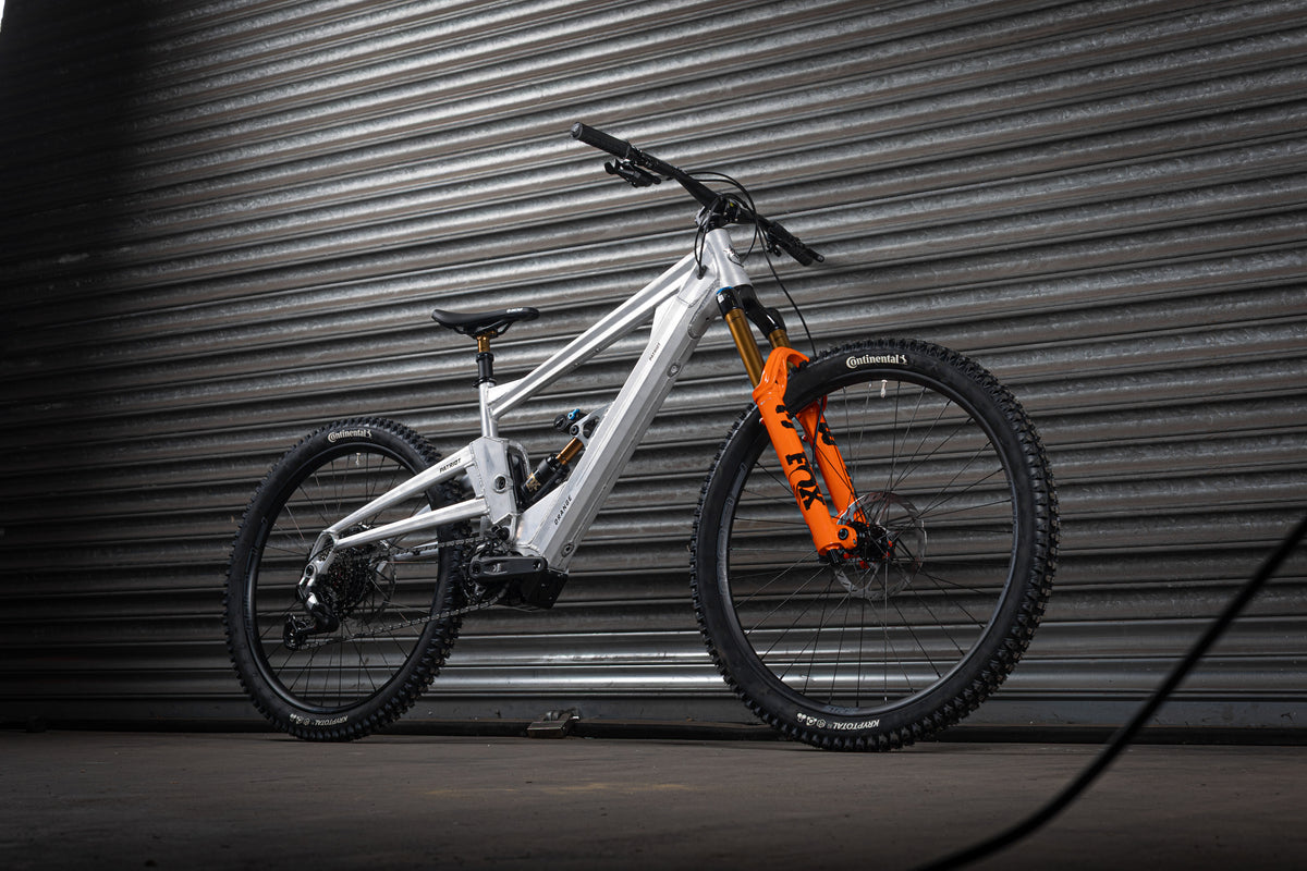 Patriot AVINOX - Orange Bikes