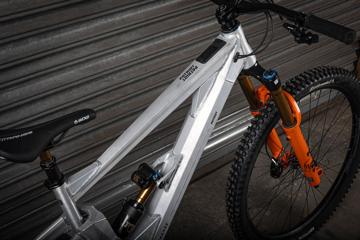 Patriot AVINOX - Orange Bikes