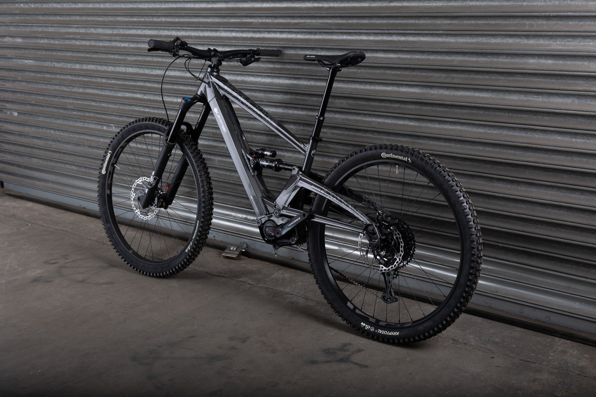 BRAND NEW! Phase Evo 29 Pro, Medium, Charcoal Grey - Orange Bikes