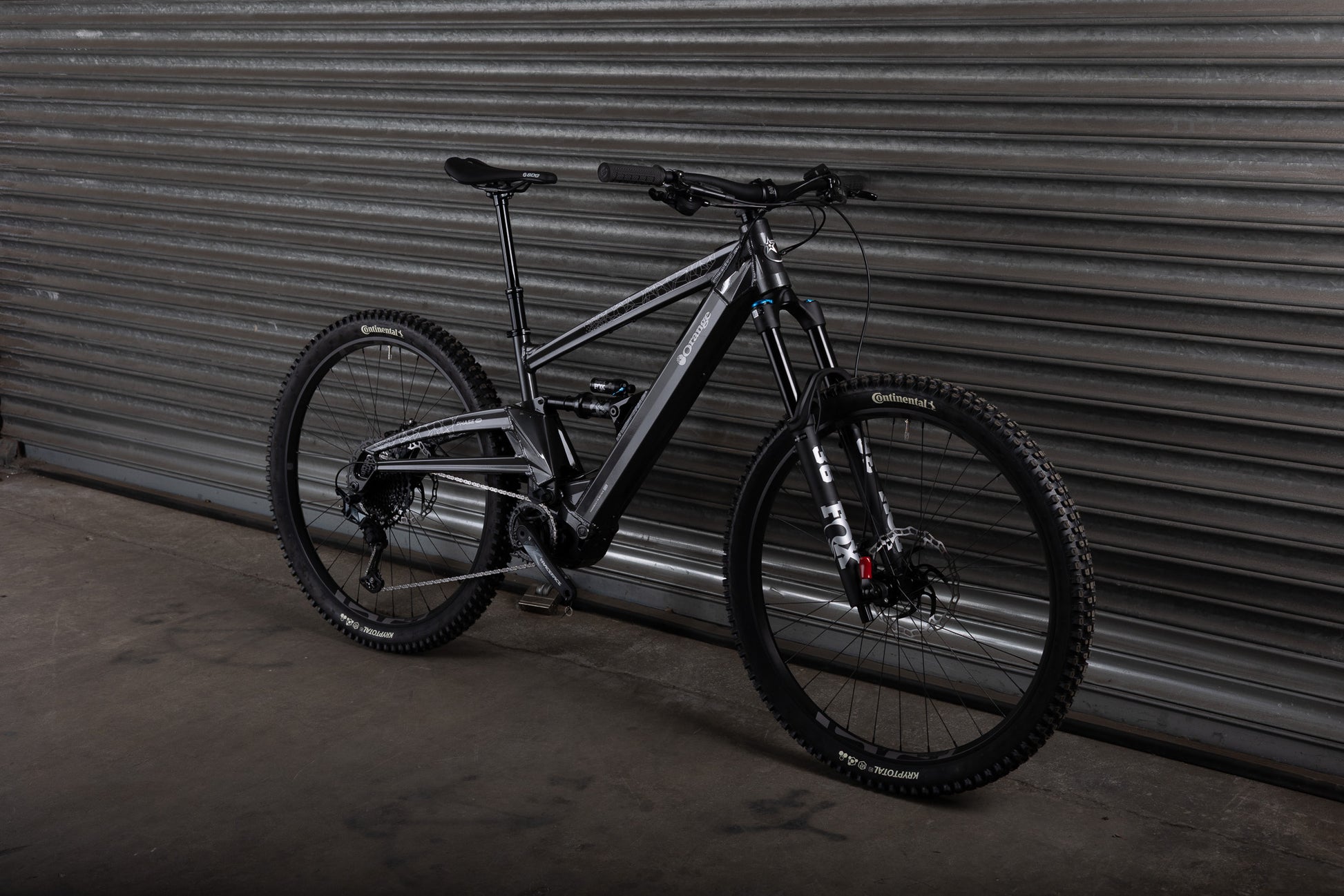 BRAND NEW! Phase Evo 29 Pro, Medium, Charcoal Grey - Orange Bikes
