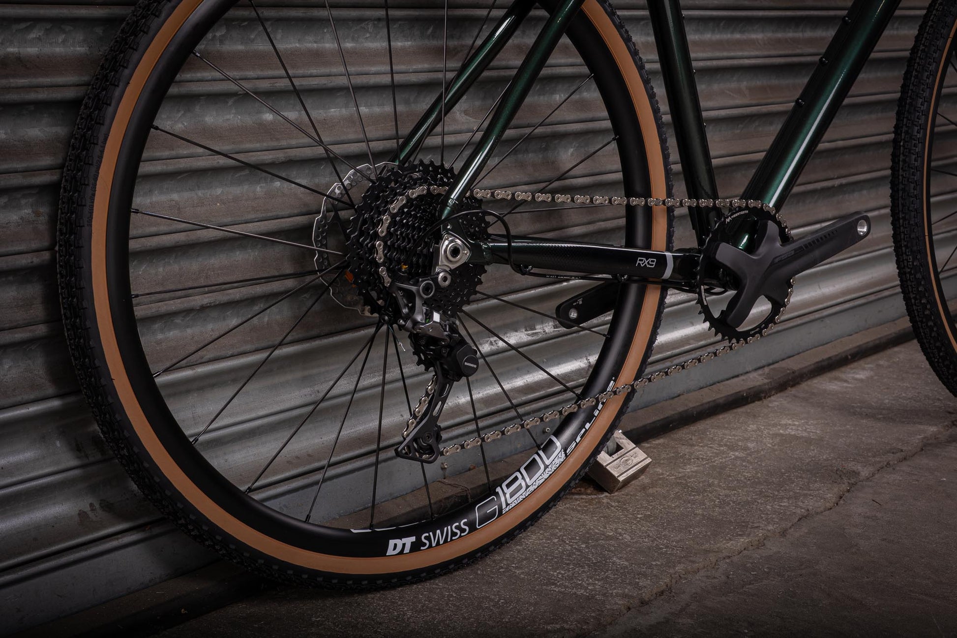 RX9 PRO 700c - Orange Bikes