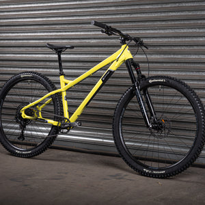 Crush 29 Comp Custom, Medium, Lemon Yellow