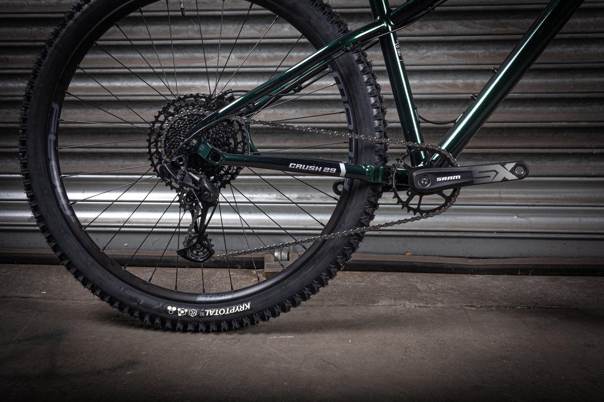 Crush 29 Comp Custom, Medium, British Racing Green