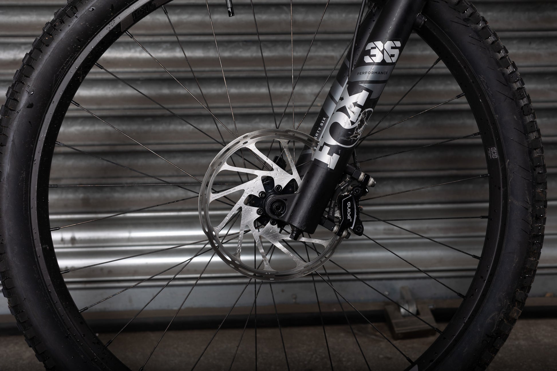 Ex-Demo 2025 Switch 6 Pro, Large, Yorkshire Teal - Orange Bikes