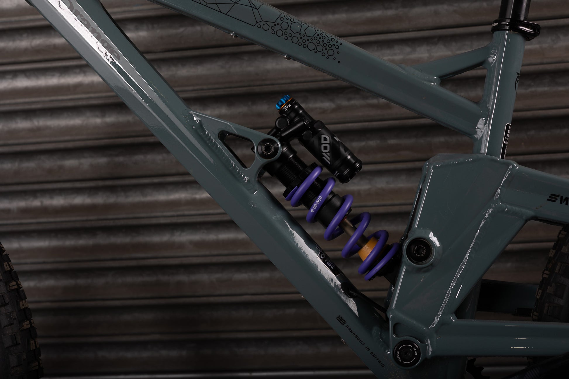 Ex-Demo 2025 Switch 7 SE, Medium, Earl Grey - Orange Bikes