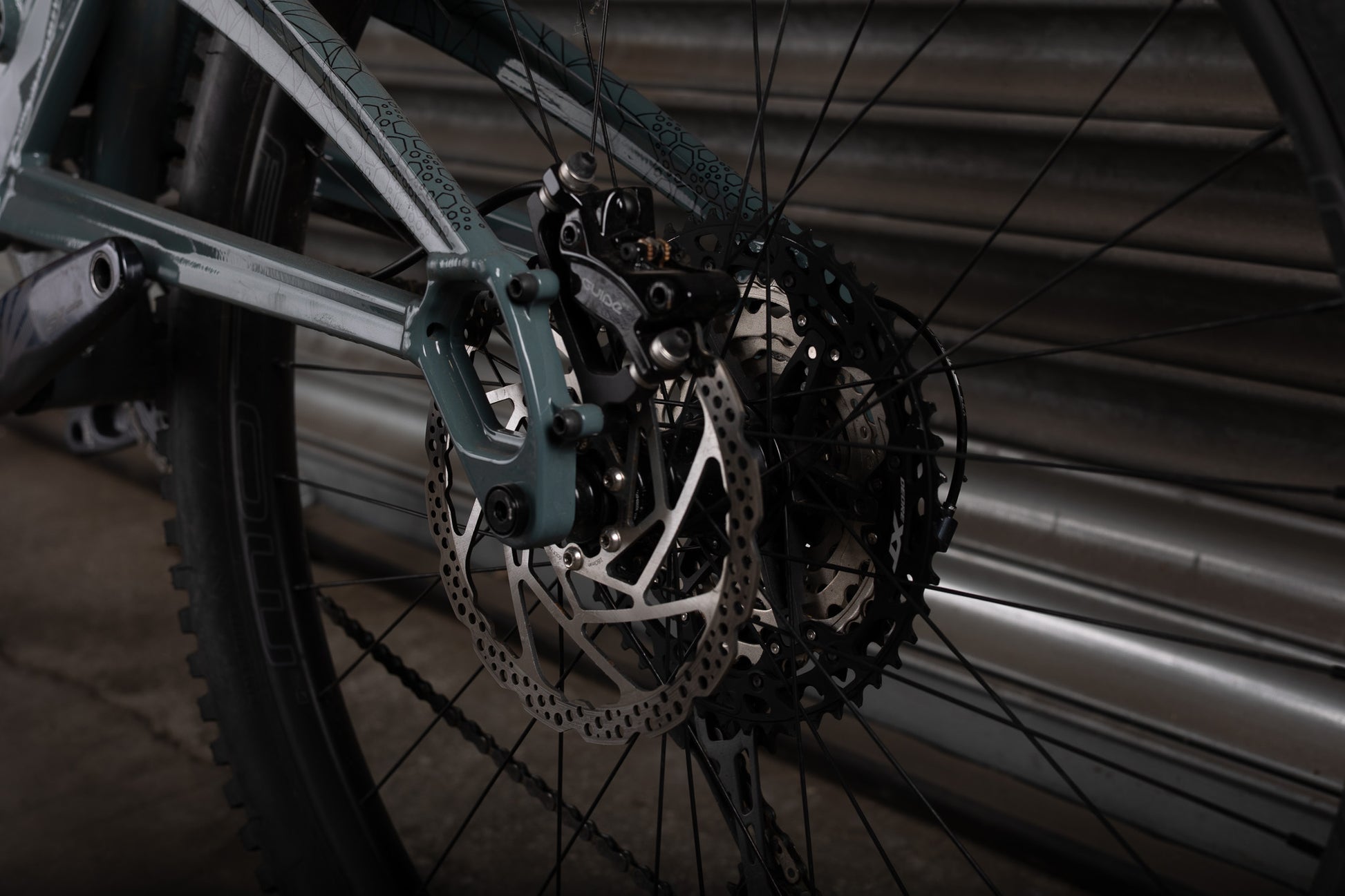 Ex-Demo 2025 Switch 7 SE, Medium, Earl Grey - Orange Bikes