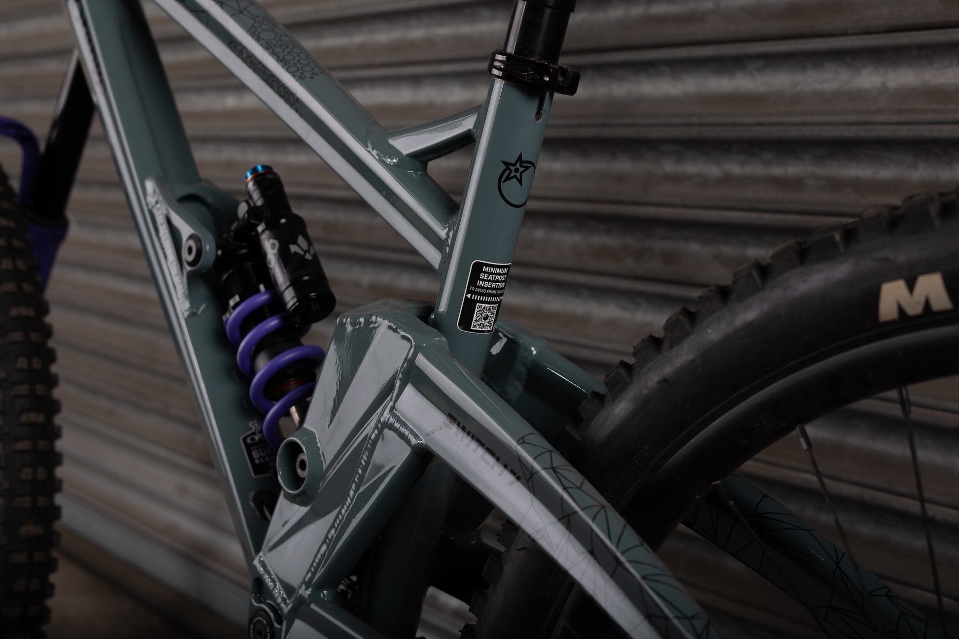 Ex-Demo 2025 Switch 7 SE, Medium, Earl Grey - Orange Bikes