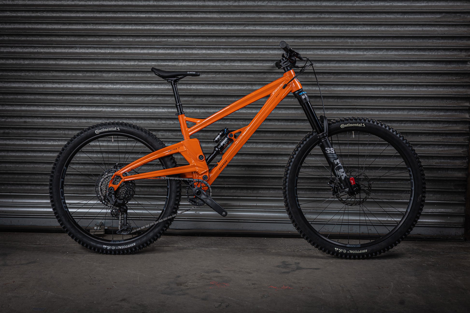 2026 Switch 7 Pro - Orange Bikes