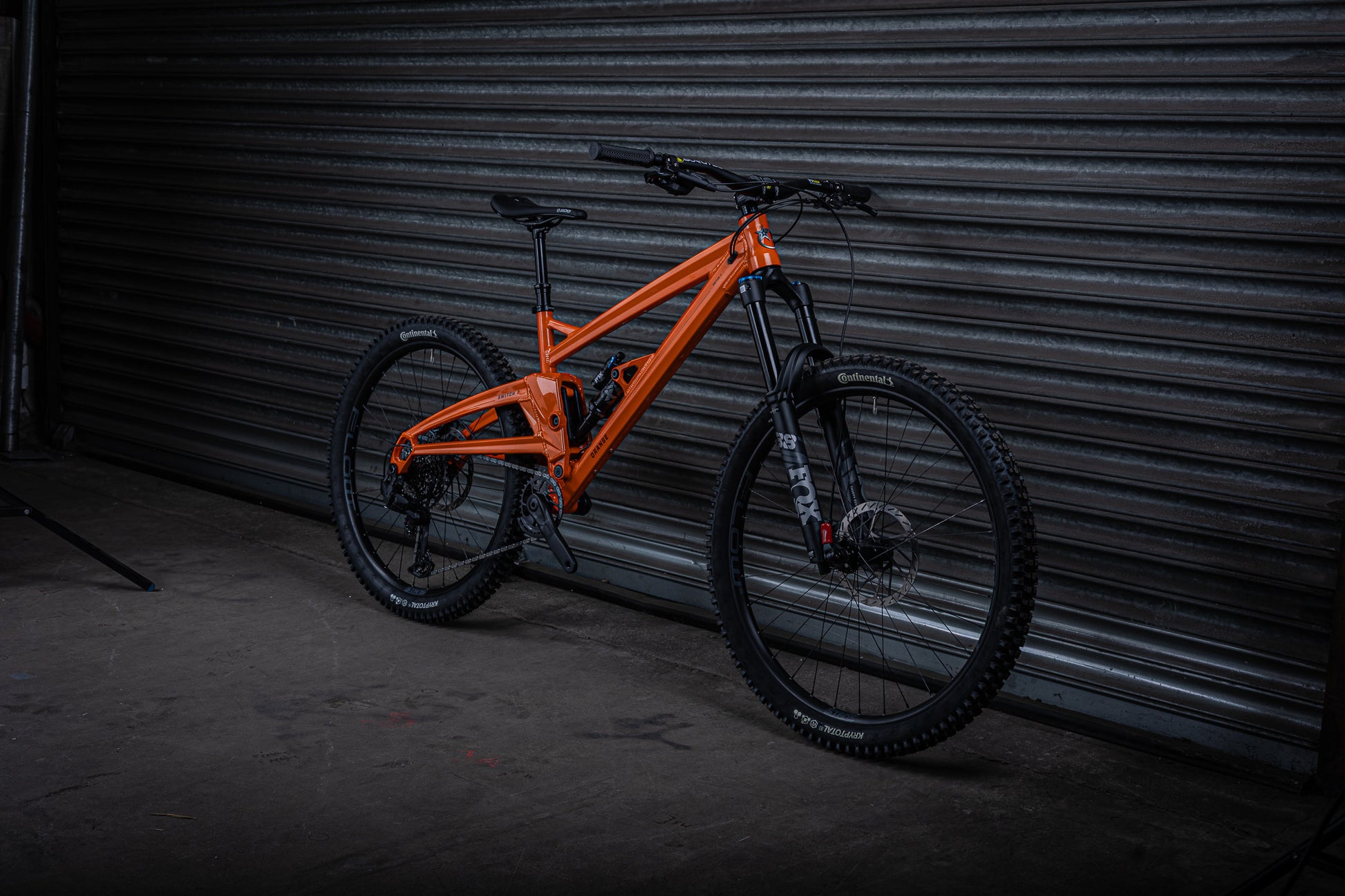 2026 Switch 7 Pro - Orange Bikes